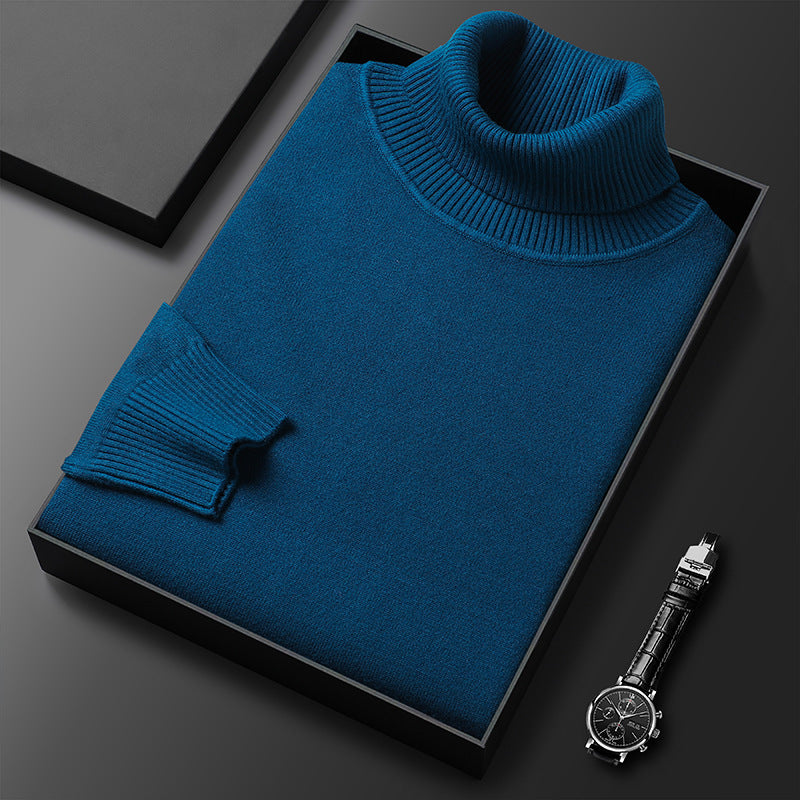 Demure™ Slim-Fit Rollkragenpullover