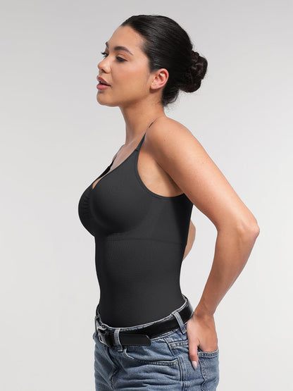 Nahtloser, figurformender Shapewear-Body mit Tanga-Schnitt