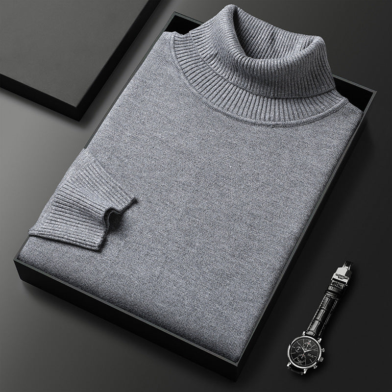 Demure™ Slim-Fit Rollkragenpullover